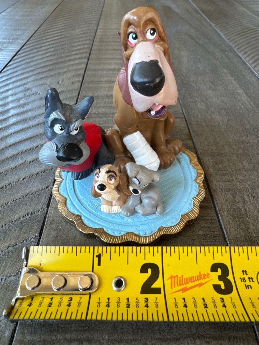 Disney Lady and the Tramp Trusty and Jock with Puppies Figurine - Picture 8 of 8